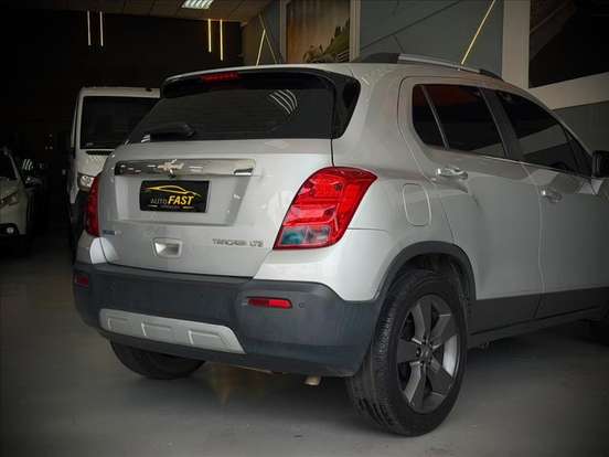 CHEVROLET-TRACKER-2013
