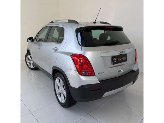 CHEVROLET-TRACKER-2015