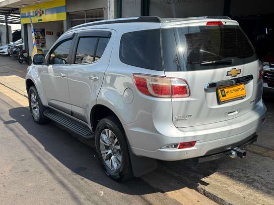 CHEVROLET-TRAILBLAZER-2.8 LTZ 4X4 16V TURBO DIESEL 4P AUTOMÁTICO CHEVROLET-TRAILBLAZER-2017