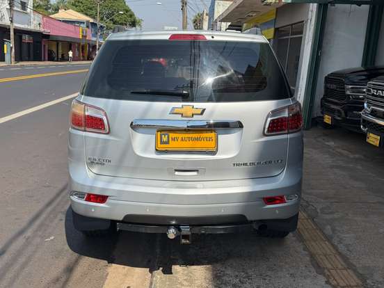 CHEVROLET-TRAILBLAZER-2017