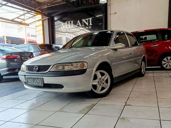 CHEVROLET-VECTRA-2.2 MPFI EXPRESSION 8V GASOLINA 4P MANUAL CHEVROLET-VECTRA-2002