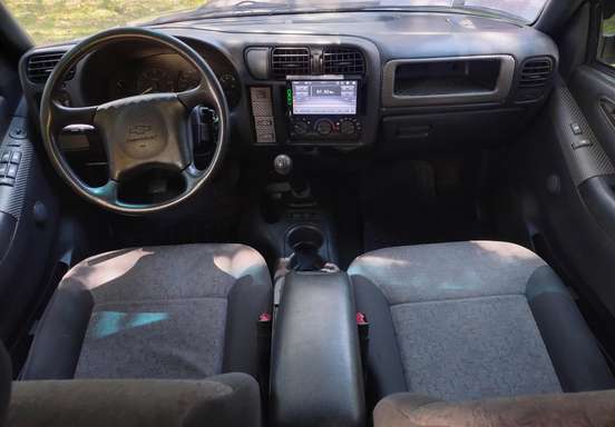 CHEVROLET-BLAZER-2001