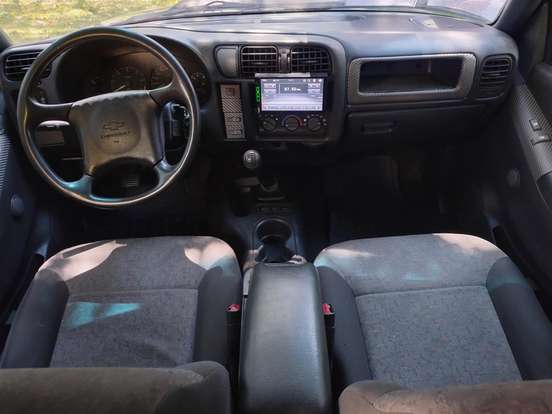 CHEVROLET-BLAZER-4.3 SFI DLX 4X2 V6 12V GASOLINA 4P MANUAL CHEVROLET-BLAZER-2001