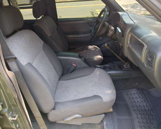 CHEVROLET-BLAZER-2001