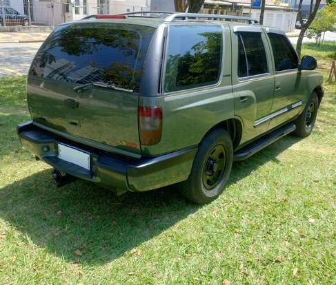 CHEVROLET-BLAZER-2001