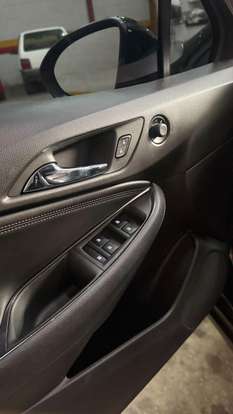CHEVROLET-CRUZE-2019
