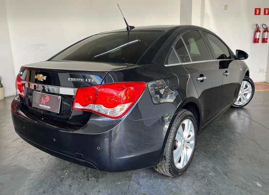 CHEVROLET-CRUZE-2014
