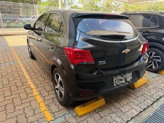 CHEVROLET-ONIX-1.4 MPFI LTZ 8V FLEX 4P AUTOMÁTICO CHEVROLET-ONIX-2018