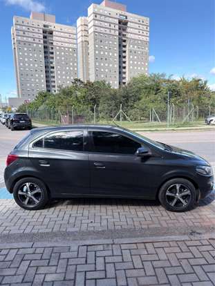 CHEVROLET-ONIX-2018