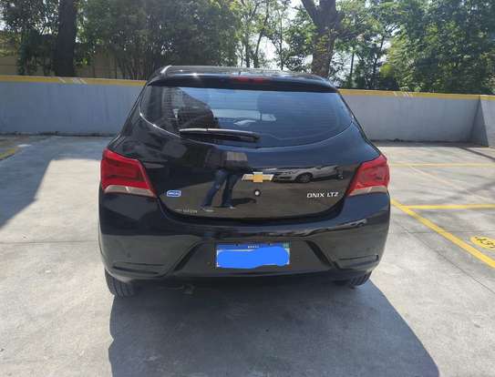 CHEVROLET-ONIX-2016