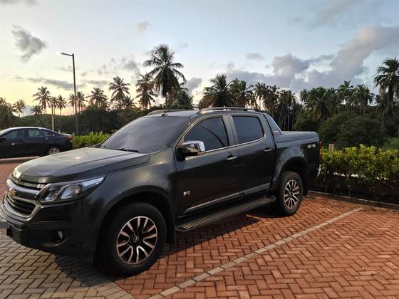 CHEVROLET S10 2.8 HIGH COUNTRY 4X4 CD 16V TURBO DIESEL 4P AUTOMÁTICO