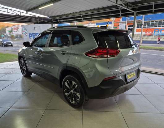 CHEVROLET-TRACKER-2024