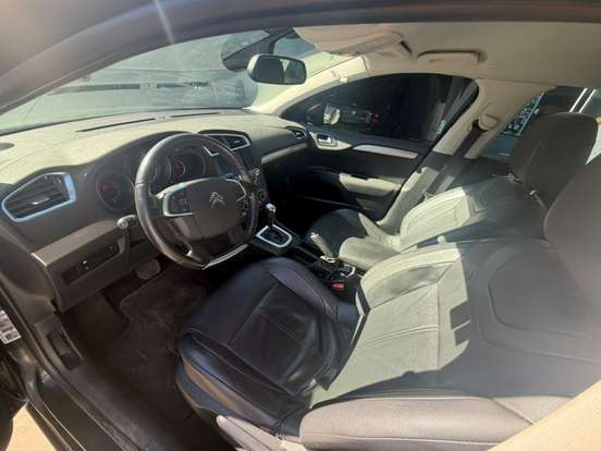 CITROËN-C4 LOUNGE-1.6 TENDANCE 16V TURBO FLEX 4P AUTOMÁTICO CITROËN-C4 LOUNGE-2014