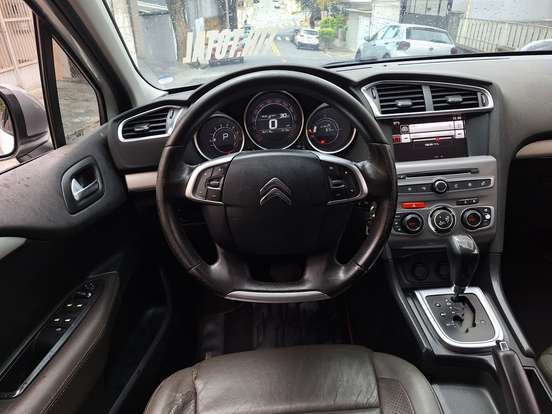 CITROËN-C4 LOUNGE-1.6 THP FLEX TENDANCE SÉRIE S BVA CITROËN-C4 LOUNGE-2017