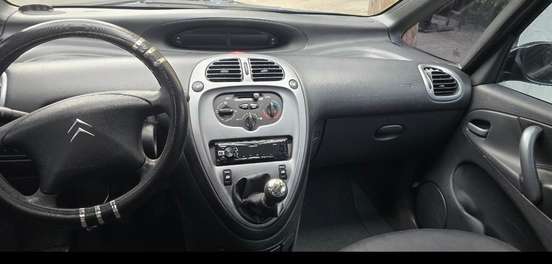 CITROËN-XSARA PICASSO-2010