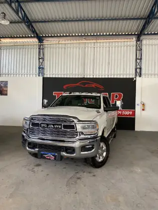 DODGE RAM 6.7 2500 LARAMIE 4X4 CD I6 TURBO DIESEL 4P AUTOMÁTICO