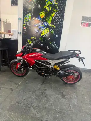 DUCATI-HYPERMOTARD 821-2014