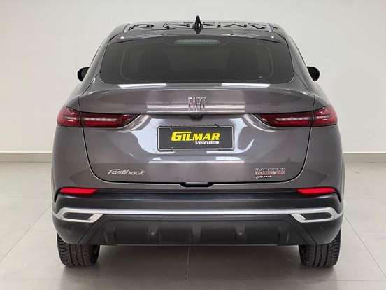 FIAT-FASTBACK-2022