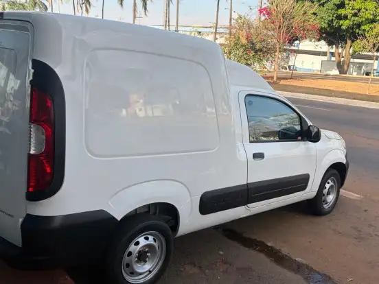FIAT-FIORINO-1.4 MPI FURGÃO ENDURANCE 8V FLEX 2P MANUAL FIAT-FIORINO-2022