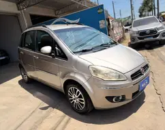 FIAT IDEA 1.6 MPI ESSENCE 16V FLEX 4P MANUAL FIAT IDEA 1.6 MPI ESSENCE 16V FLEX 4P MANUAL