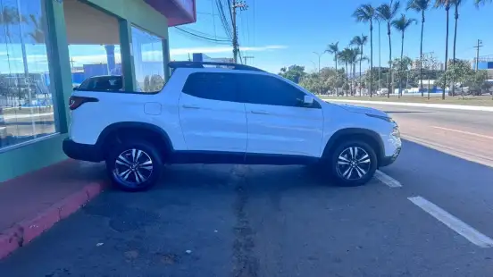 FIAT-TORO-2023