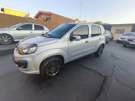 FIAT UNO 1.0 FIRE FLEX ATTRACTIVE MANUAL