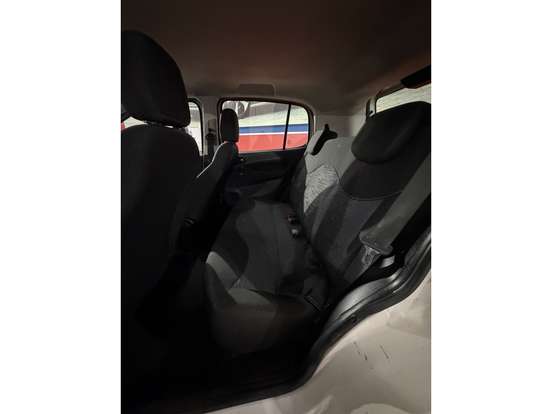 FIAT-UNO-2015