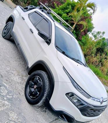 FIAT TORO 1.8 16V EVO FLEX FREEDOM AT6
