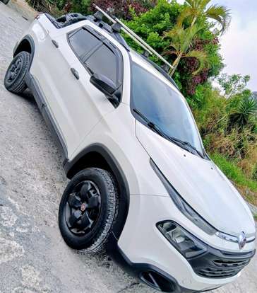 FIAT-TORO-2017