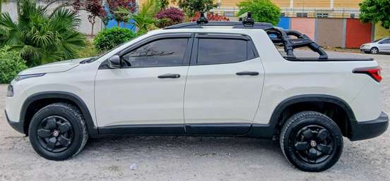 FIAT-TORO-2017