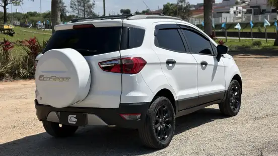 FORD-ECOSPORT-2014