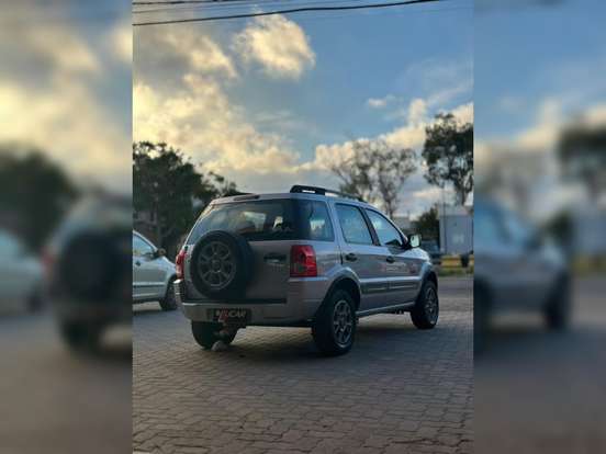 FORD-ECOSPORT-2011