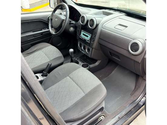FORD-ECOSPORT-2011