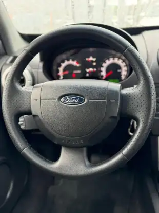 FORD-ECOSPORT-2011