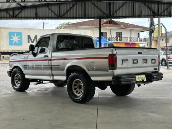 FORD-F-1000-1993