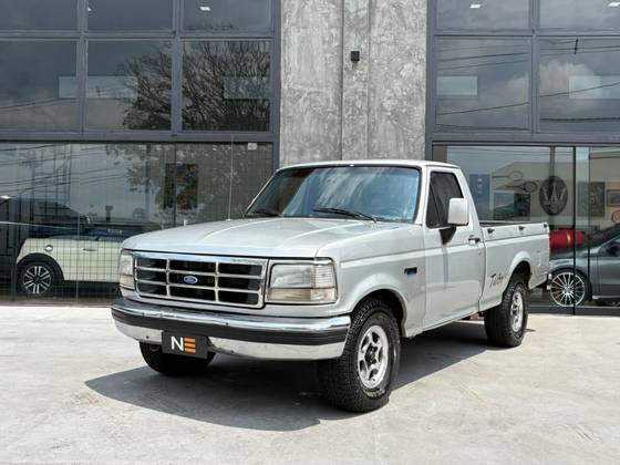 Ford F-1000 4.3 XL 4X2 CS Turbo Diesel 2P Manual