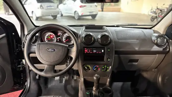 FORD-FIESTA-2011
