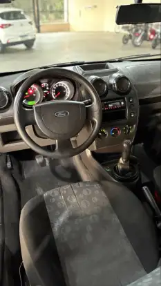 FORD-FIESTA-2011