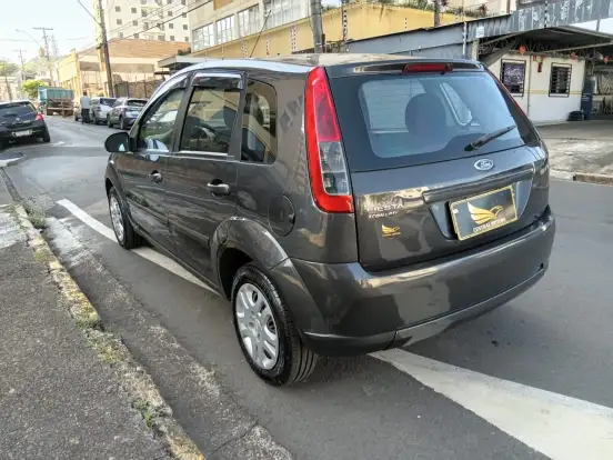 FORD-FIESTA-2013