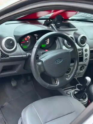 FORD-FIESTA-2013