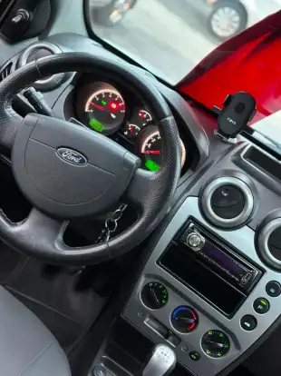 FORD-FIESTA-2013