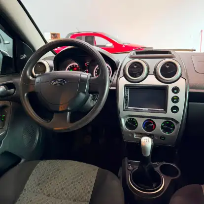 FORD-FIESTA-2013