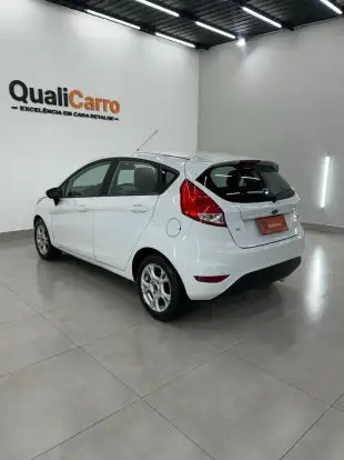 FORD-FIESTA-2014