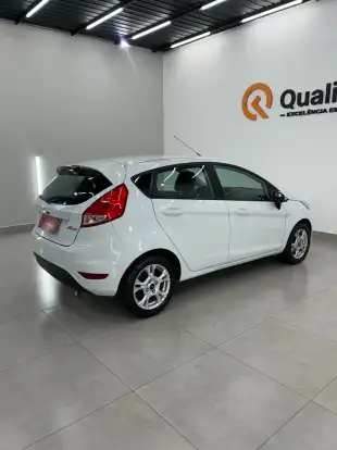 FORD-FIESTA-2014