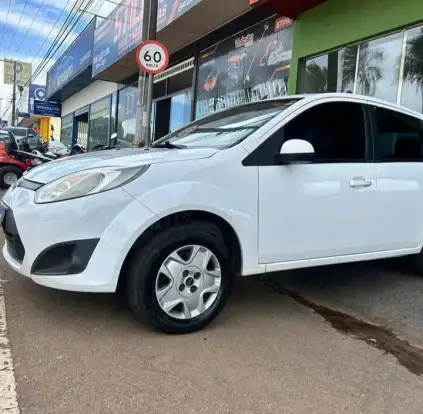 FORD-FIESTA-2014