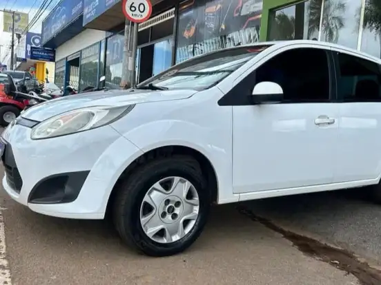 FORD-FIESTA-1.6 SE HATCH 16V FLEX 4P MANUAL FORD-FIESTA-2014