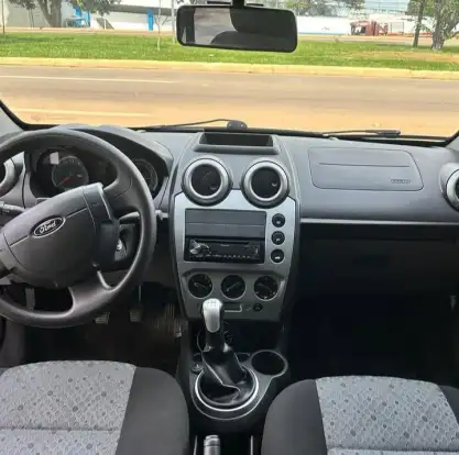 FORD-FIESTA-2014