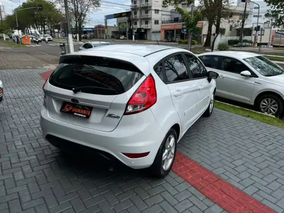 FORD-FIESTA-1.6 TI-VCT FLEX TITANIUM POWERSHIFT FORD-FIESTA-2018