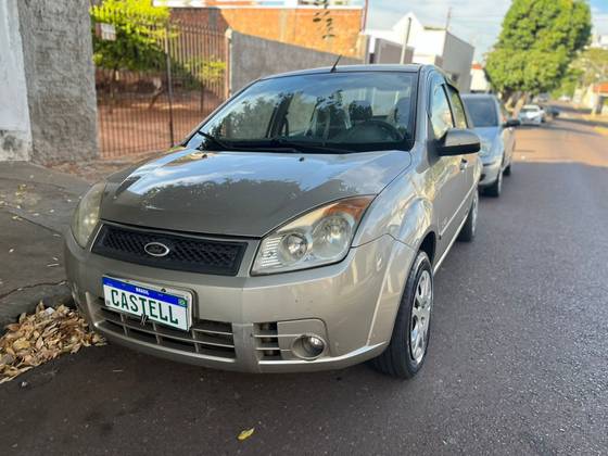 FORD FIESTA 1.6 MPI SEDAN 8V FLEX 4P MANUAL