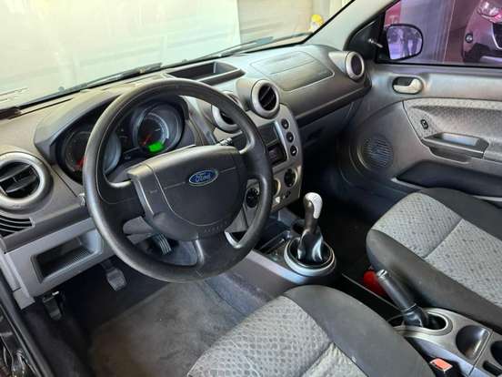 FORD-FIESTA-2013